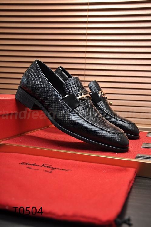 Salvatore Ferragamo Men's Shoes 34